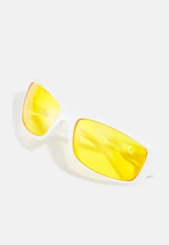 Pier One UNISEX - Sonnenbrille - White -Kleidung PierOne Store 06212ea48c0f4037abc6a62aa2c032d6