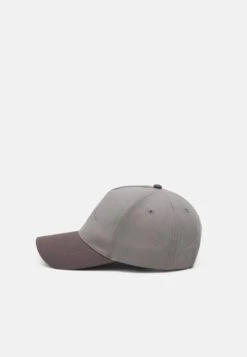 Pier One UNISEX - Cap - Grey/dark Grey -Kleidung PierOne Store 0d1514bf2f2b41f7b07e0906b1d9b71f