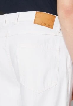 Pier One Jeans Relaxed Fit - White -Kleidung PierOne Store 15774f17eb674fa799cc0b0cc36db0c9