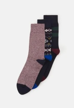 Pier One 3PACK - Socken - Dark Blue, Dark Red, White -Kleidung PierOne Store 184d959e5fd3487c9e43973166d9c2dc 1