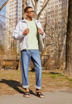 Pier One UNISEX - Hausschuh - Black -Kleidung PierOne Store 21323aaf96c24ccbb412a95ef516eddd