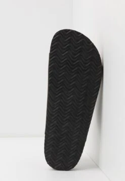 Pier One UNISEX - Hausschuh - Brown -Kleidung PierOne Store 23e143c048ee4fd8b5e22a3556ccfbfb