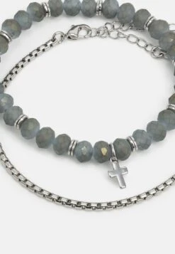 Pier One 2 PACK - Armband - Silver-coloured -Kleidung PierOne Store 2760b860f16a4919b3aca43a3332a0a6