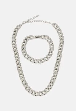 Pier One 2PACK SET - Halskette - Silver-coloured 10 Pier One 2PACK SET - Halskette - Silver-coloured -Kleidung PierOne Store 296a5f5eb3774a348421b2255ea9ade4