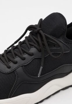 Pier One UNISEX - Sneaker Low - Black -Kleidung PierOne Store 36cbe66cb08a40fbabcf0b96746d0e15