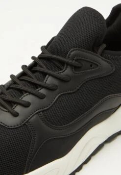 Pier One UNISEX - Sneaker Low - Black/white -Kleidung PierOne Store 383be7e17d7b4e6fb1f7aa6c378ae4ea