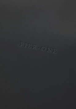 Pier One UNISEX - Weekender - Black -Kleidung PierOne Store 39fdb5f7c20b4ea7b31fc65b27656f6d