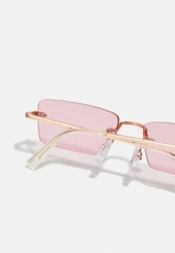 Pier One UNISEX - Sonnenbrille - Pink 8 Pier One UNISEX - Sonnenbrille - Pink -Kleidung PierOne Store 3e6ed7f7a5ba4dd28ea377d79d7d0a3b