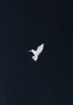 Pier One PIQUE EMBRO DETAIL - T-Shirt Basic - Dark Blue 8 Pier One PIQUE EMBRO DETAIL - T-Shirt Basic - Dark Blue -Kleidung PierOne Store 421eaf6ab4a14994be819750c9b8e6d4