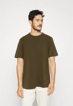 Pier One 5 PACK - T-Shirt Basic - Mint/off-white/khaki -Kleidung PierOne Store 42f6253d8bf64a56bd8f923f6738933f