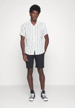 Pier One 2 PACK - Hemd - Black/white -Kleidung PierOne Store 43bf8d5300d84d19aab3f62f08ed036f