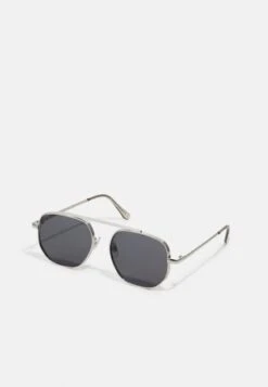 Pier One UNISEX - Sonnenbrille - Silver-coloured, Black 11 Pier One UNISEX - Sonnenbrille - Silver-coloured, Black -Kleidung PierOne Store 4ac756a90d1641d7b0579f1c754b2570 3