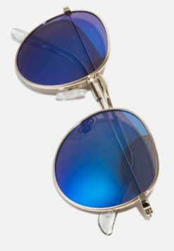 Pier One UNISEX - Sonnenbrille - Gold-coloured/blue 9 Pier One UNISEX - Sonnenbrille - Gold-coloured/blue -Kleidung PierOne Store 58667f5b91e7429a83a0090b1de6725c