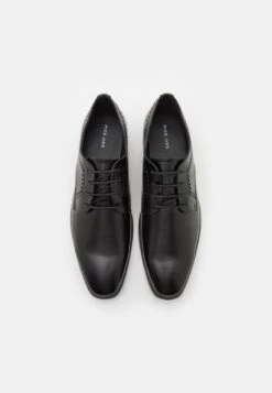 Pier One UNISEX - Schnürer - Black -Kleidung PierOne Store 7233b7d698674241ad90c79807997eb8
