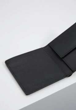 Pier One LEATHER - Geldbörse - Black -Kleidung PierOne Store 793ee17881fd4ef9bb10f1e344bf22ed