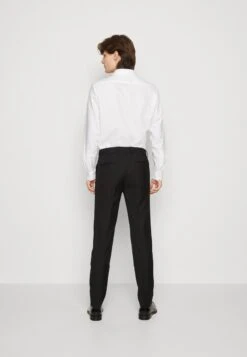 Pier One SET - Anzug - Black 10 Pier One SET - Anzug - Black -Kleidung PierOne Store 8dfce3cb1d0847869705990ca253a88a