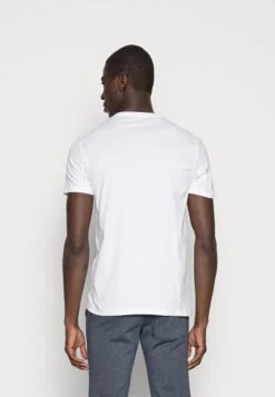 Pier One 3 PACK - T-Shirt Basic - White/black/light Grey 8 Pier One 3 PACK - T-Shirt Basic - White/black/light Grey -Kleidung PierOne Store a33337e9993e4d57b40205694f934124