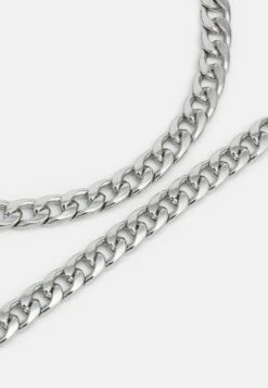 Pier One SET - Halskette - Silver-coloured -Kleidung PierOne Store a486b5615cc14e0c8e89b68bd541bea8