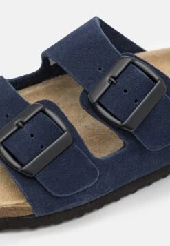 Pier One LEATHER UNISEX - Hausschuh - Dark Blue 11 Pier One LEATHER UNISEX - Hausschuh - Dark Blue -Kleidung PierOne Store a5a88158e25a4eb4b3e59dc262861c25