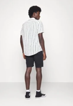 Pier One 2 PACK - Hemd - Black/white -Kleidung PierOne Store a68cb2ff17104e928d6a0c4cb305d53e