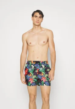 Pier One BEACH SHORTS - Badeshorts - Multi-coloured -Kleidung PierOne Store b272e316a2524c52ab8ee9a2b64ed15a 1