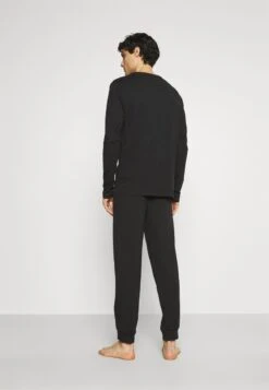 Pier One Nachtwäsche Set - Black -Kleidung PierOne Store b9b8fb88b64649ea840444d93817e424