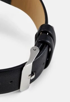 Pier One Uhr - Black/silver-coloured -Kleidung PierOne Store bbd4e6d8b146435a85ade9e2edd8ca76