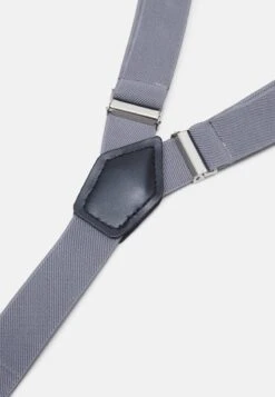 Pier One SET - Sonstige Accessoires - Grey 10 Pier One SET - Sonstige Accessoires - Grey -Kleidung PierOne Store c16c906ae6e54cdb9fadbe21a76974f1