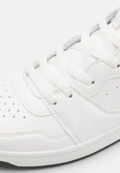 Pier One Sneaker High - White -Kleidung PierOne Store d92dbfafcd0845868bafc96ae8ec8083