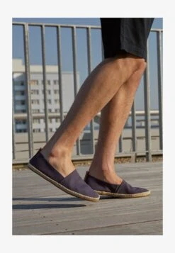 Pier One RENA ESPADRILLE UNISEX - Espadrille - Dark Blue 8 Pier One RENA ESPADRILLE UNISEX - Espadrille - Dark Blue -Kleidung PierOne Store ddd12ad1b1c0447b922653244352df1c