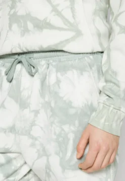 Pier One Shorts - Green -Kleidung PierOne Store ddfcbbe17eeb496298c7947389116599