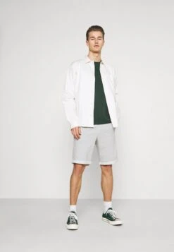 Kleidung PierOne Store -Kleidung PierOne Store f3a984e326194dacb08c4c58197684aa