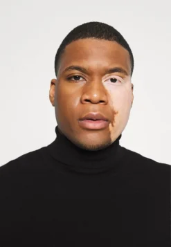 Pier One Strickpullover - Black -Kleidung PierOne Store fbd26a2e537242bba5ca90be5a6b76fd