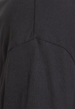 Pier One 7 PACK - T-Shirt Basic - Mottled Dark Grey/white/black 11 Pier One 7 PACK - T-Shirt Basic - Mottled Dark Grey/white/black -Kleidung PierOne Store fd1cd7e7ba7a46f7840e19fb02f4977d